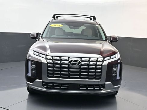 Used 2024 Hyundai Palisade Calligraphy image 9