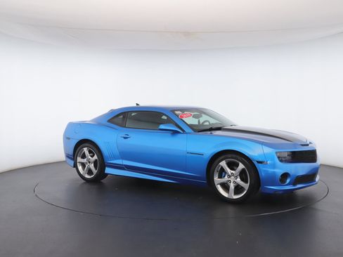 Used 2010 Chevrolet Camaro LT w/ RS Package image 25