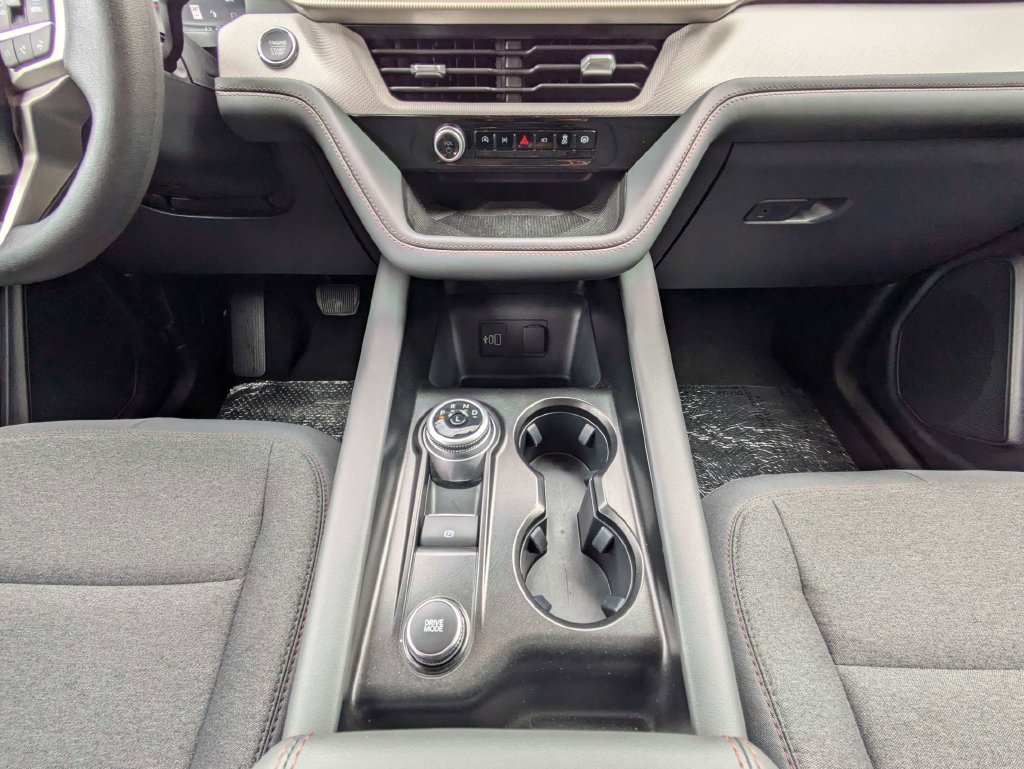 Used 2026 Ford Explorer Active RWD image 23