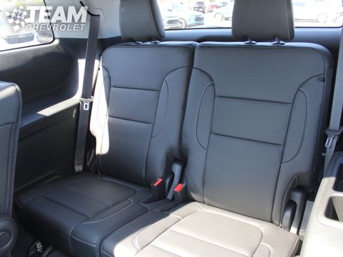 Used 2023 GMC Acadia SLT w/ Preferred Package AWD/4WD image 24