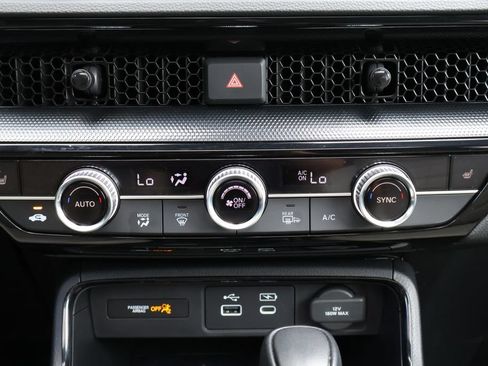 Used 2024 Honda CR-V EX-L image 17