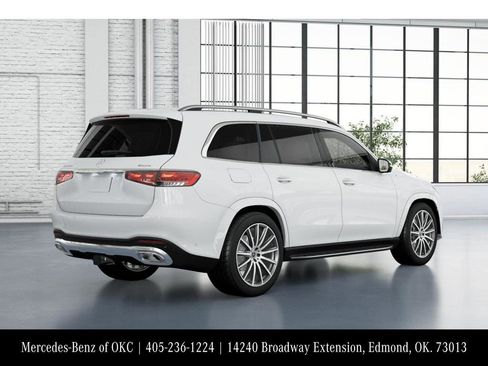 New 2026 Mercedes-Benz GLS 580 4MATIC image 21