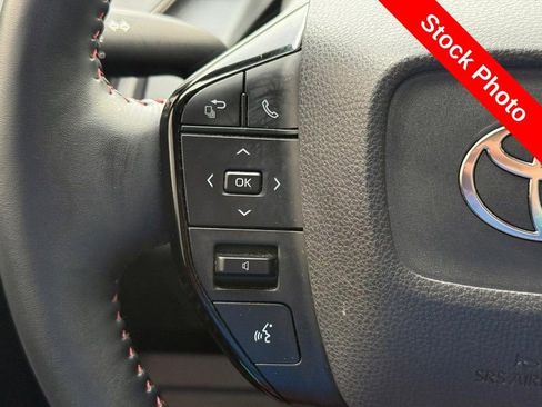Used 2024 Toyota Prius Prime FWD image 19
