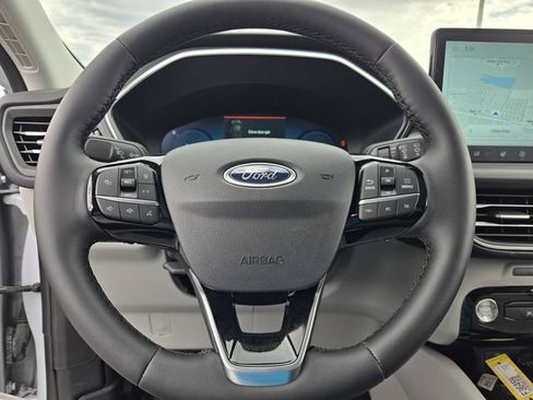 Used 2025 Ford Escape SE w/ PHEV Premium Package FWD image 20