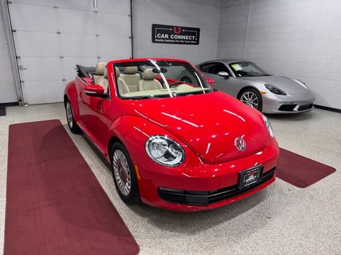 Used 2015 Volkswagen Beetle 1.8T FWD image 8