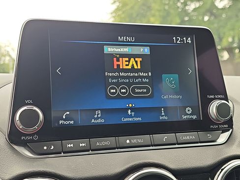 Used 2025 Nissan Sentra SV image 21