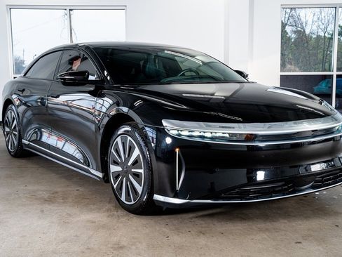 Used 2023 Lucid Air Pure image 4