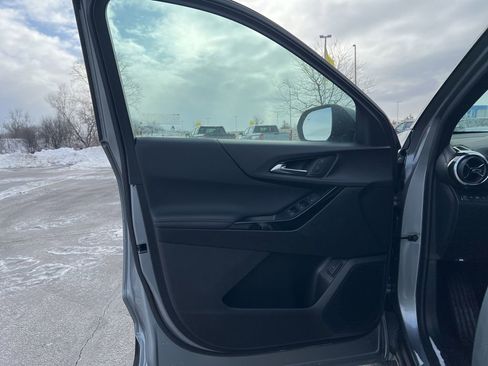 New 2026 Chevrolet Equinox LT w/ Convenience Package II image 7