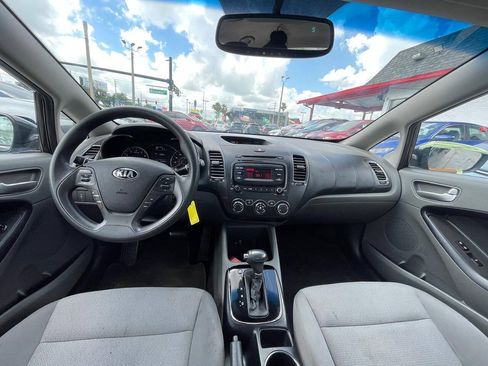Used 2017 Kia Forte LX FWD image 15