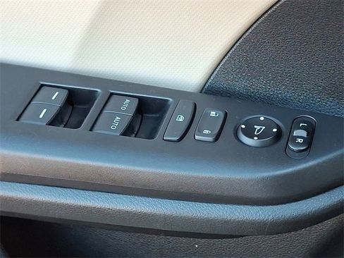 Used 2019 Honda Civic LX image 19