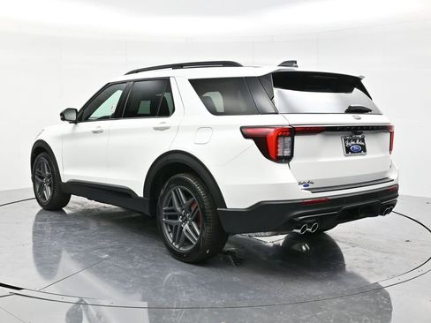 New 2026 Ford Explorer ST w/ Sun And Sound Package image 7