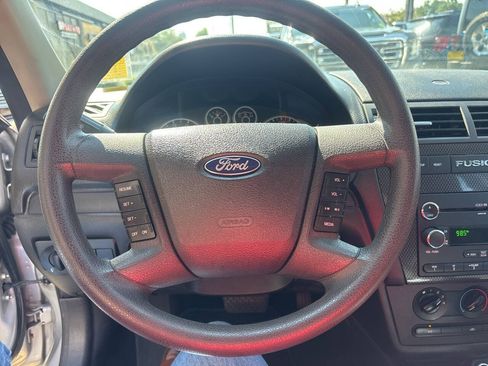 Used 2009 Ford Fusion SE FWD image 8