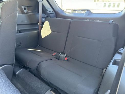 Used 2022 Mitsubishi Outlander ES image 9