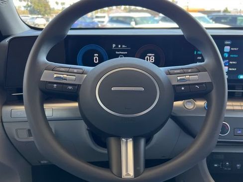 New 2027 Hyundai Kona SE FWD image 22