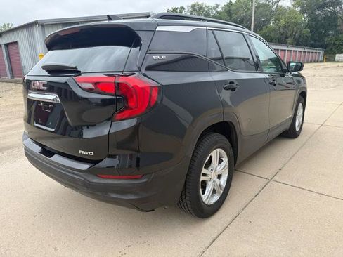 Used 2019 GMC Terrain SLE w/ Driver Convenience Package AWD/4WD image 9