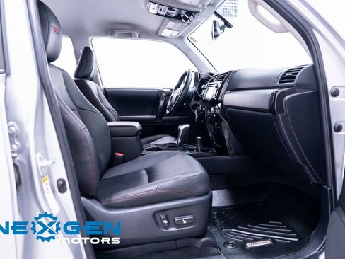 Used 2019 Toyota 4Runner TRD Off-Road Premium image 46