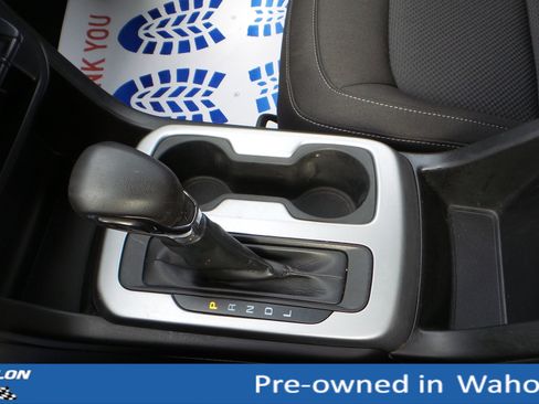 Used 2022 Chevrolet Colorado LT w/ LT Convenience Package image 17