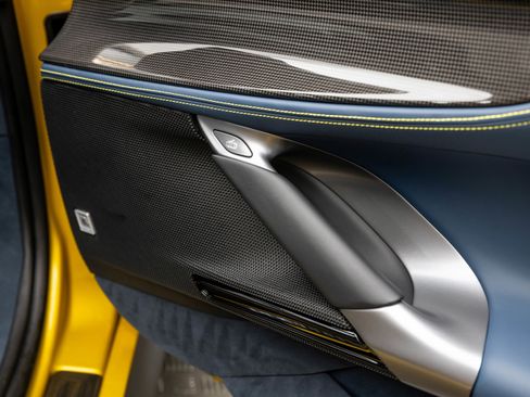 Certified 2024 Ferrari SF90 Spider image 39