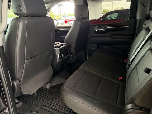Used 2024 GMC Sierra 1500 Elevation w/ Elevation Premium Package AWD/4WD image 13