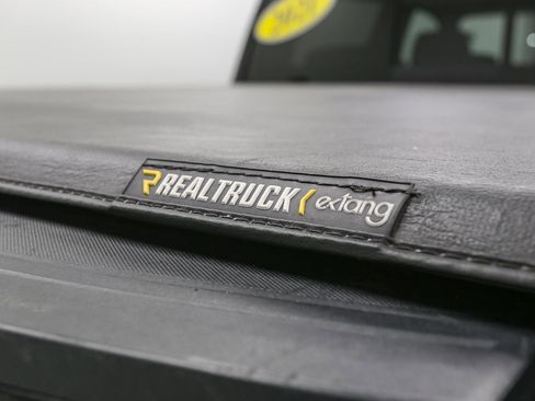 Used 2021 Chevrolet Silverado 1500 LT Trail Boss w/ Convenience Package II AWD/4WD image 13