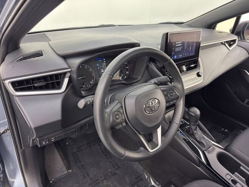 Used 2023 Toyota Corolla SE w/ SE Premium Package image 13