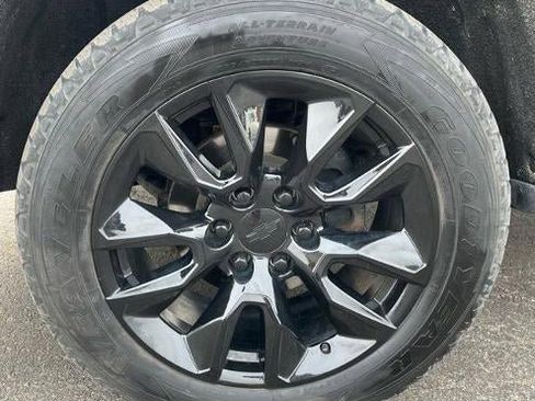 Used 2019 Chevrolet Silverado 1500 LT w/ All Star Edition image 15