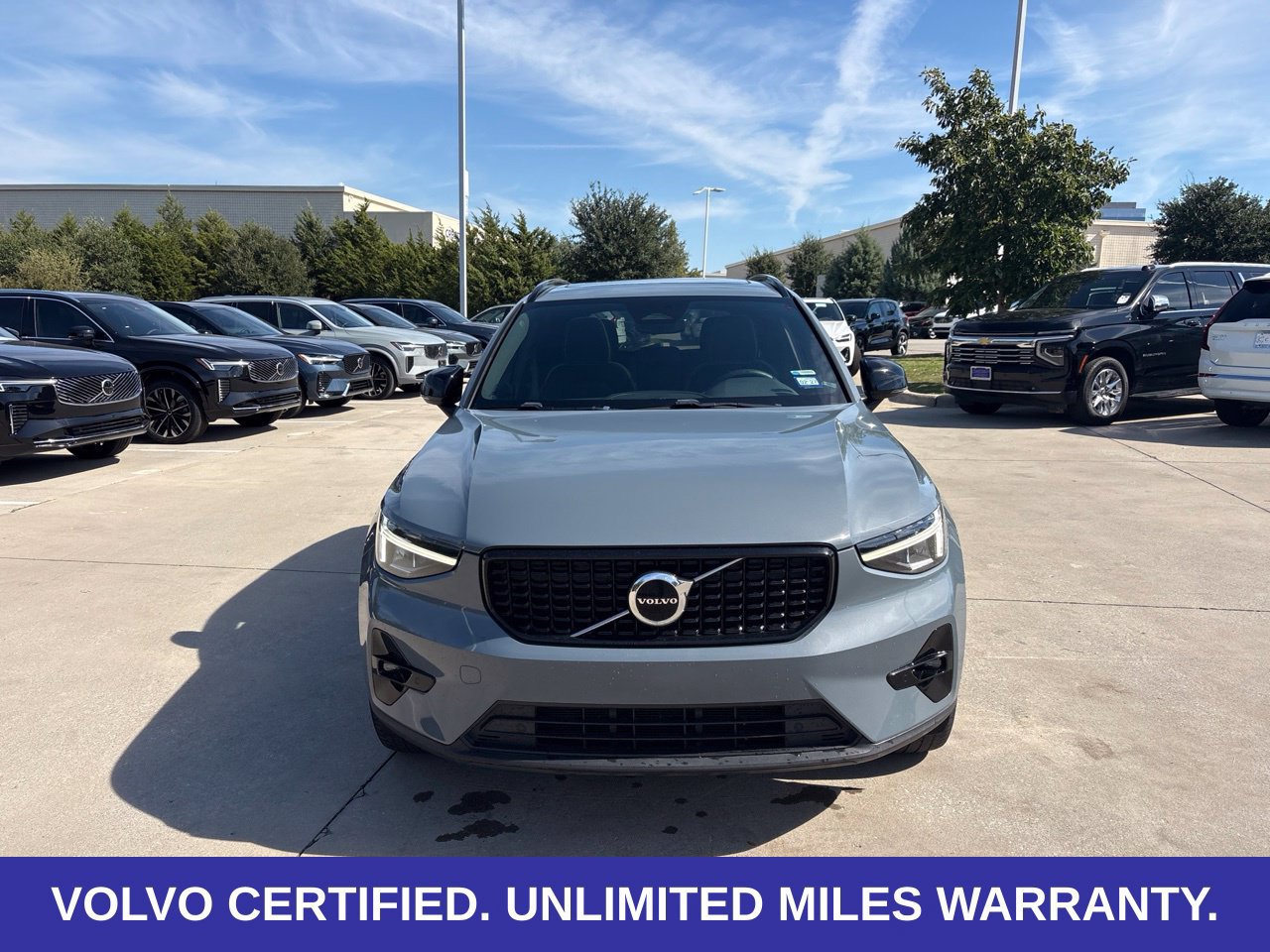Certified 2023 Volvo XC40 B5 Plus w/ Protection Package Premier AWD/4WD image 2