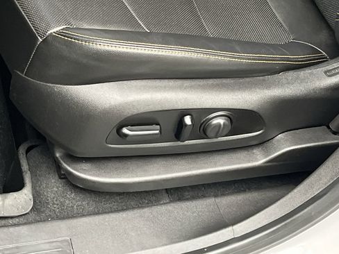 Used 2020 GMC Terrain SLT w/ Preferred Package image 10