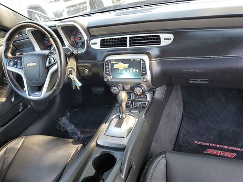 Used 2015 Chevrolet Camaro SS w/ RS Package image 10