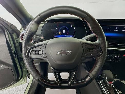 Used 2024 Chevrolet Trax RS image 12