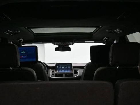 Used 2023 Chevrolet Tahoe Premier image 39