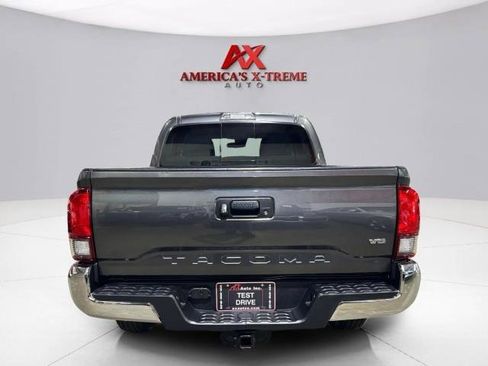 Used 2019 Toyota Tacoma SR5 RWD image 6