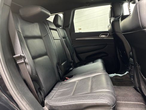 Used 2019 Jeep Grand Cherokee Limited AWD/4WD image 31