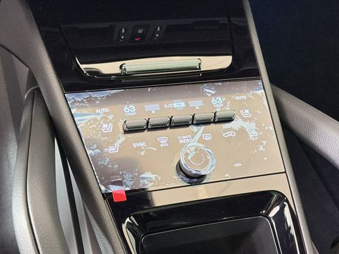 New 2026 Porsche Cayenne AWD/4WD image 23