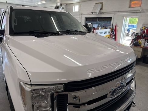 Used 2019 Ford F250 XLT w/ XLT Premium Package AWD/4WD image 69