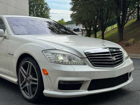 Used 2011 Mercedes-Benz S 63 AMG w/ Driver Assistance Pkg image 14