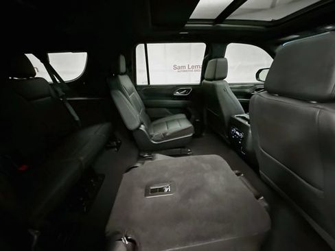 Used 2022 Chevrolet Suburban Z71 w/ Z71 Off-Road Package AWD/4WD image 31