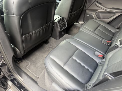 Used 2020 Porsche Macan S AWD/4WD image 18