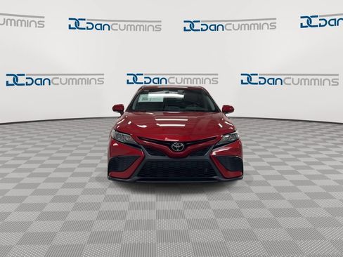 Used 2023 Toyota Camry SE w/ Audio Upgrade Package FWD image 3