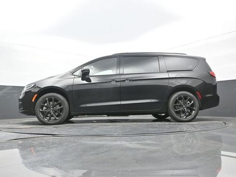 New 2026 Chrysler Pacifica Select w/ S Appearance Package image 53