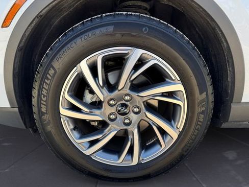 Used 2025 Lincoln Corsair FWD image 14