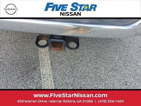 Used 2017 RAM 1500 Laramie RWD image 10
