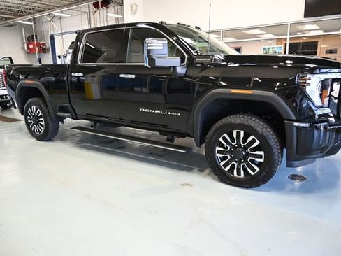 New 2026 GMC Sierra 2500 Denali Ultimate w/ Max Trailering Package AWD/4WD image 13