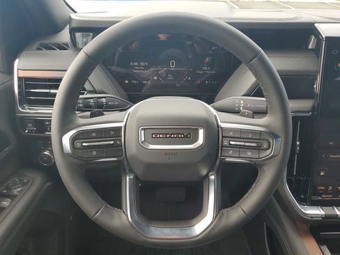 New 2025 GMC Yukon XL Denali w/ LPO, Illumination Package image 11