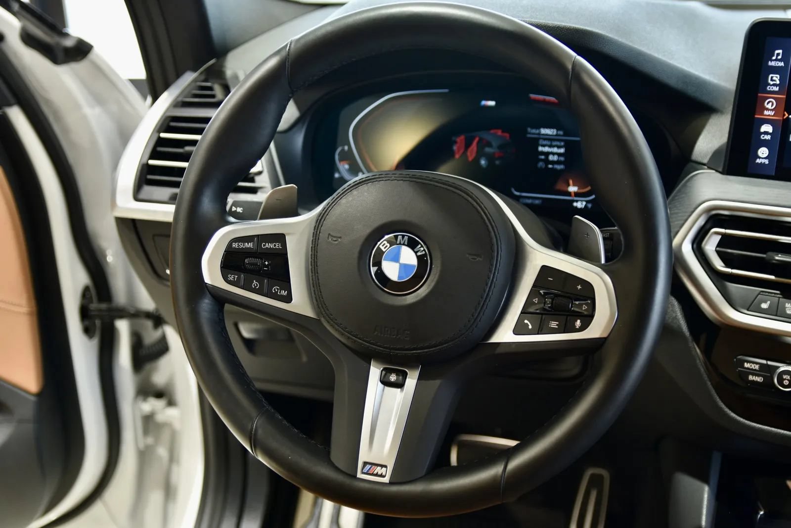 Used 2023 BMW X3 xDrive30i w/ M Sport Package AWD/4WD image 18
