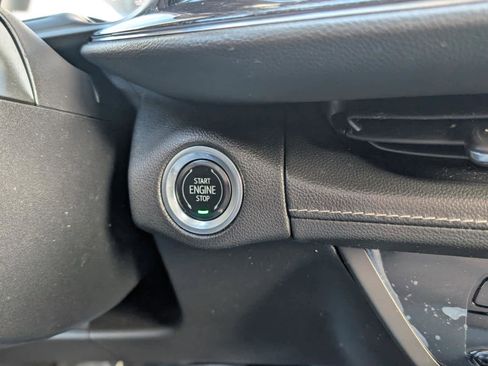 Used 2023 Buick Envision Essence image 26