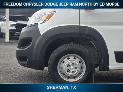 Used 2025 RAM ProMaster 2500 w/ Convenience Group FWD image 6