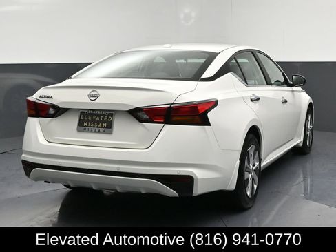 Used 2025 Nissan Altima 2.5 S FWD image 4