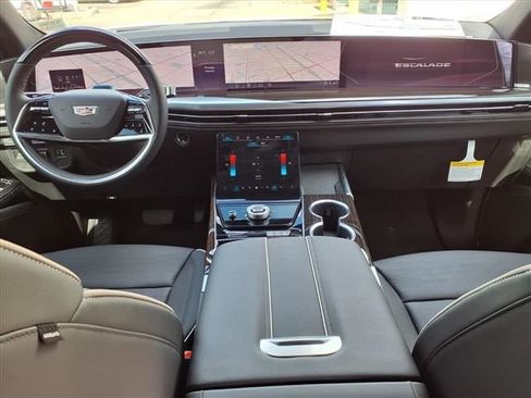 Used 2026 Cadillac Escalade Luxury w/ Touring Package AWD/4WD image 12