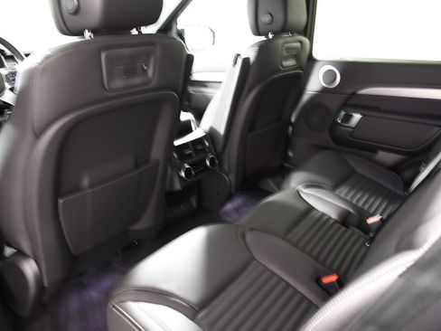 Used 2026 Land Rover Discovery Dynamic SE AWD/4WD image 27